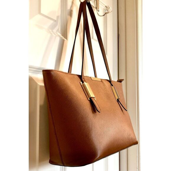 ALDO - EUC Brown Faux Leather Zippered-Top Shoulder Tote. Tailored & Structured - Picture 12 of 14